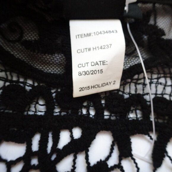 TORRID Women's Lace Crochet Top Pullover Blouse Topper Swim Cover-Up Black 4X 4 - Picture 10 of 12